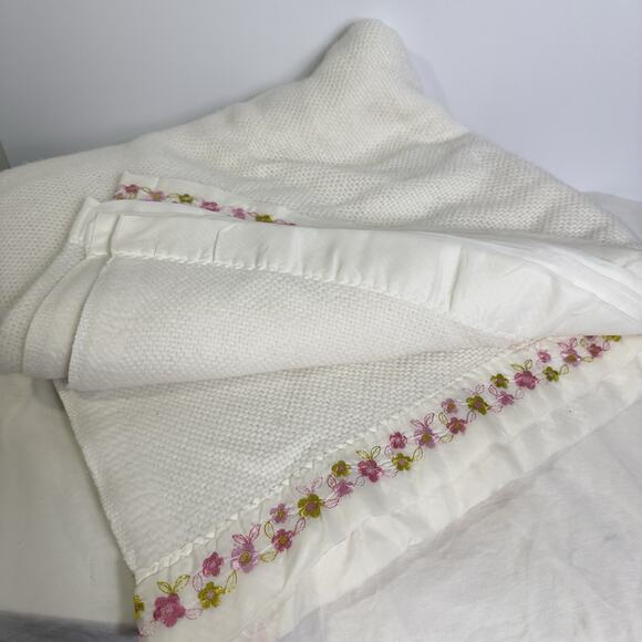 VTG White Waffle Weave Blanket Satin Edge Pink Floral Embroidered Trim 80” X 80” - Picture 2 of 7